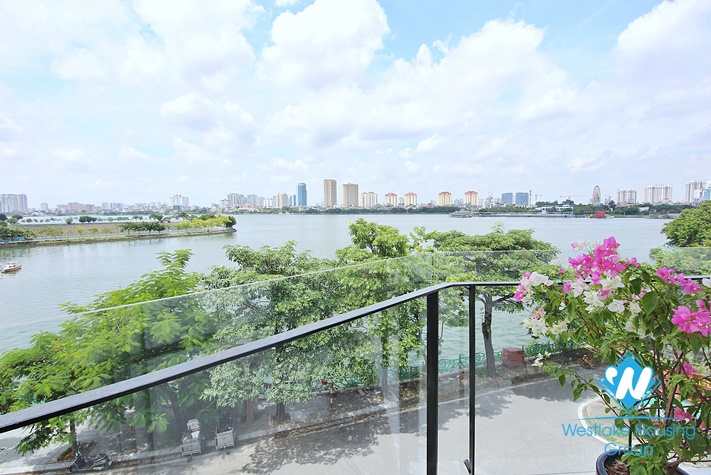 Lake view apartment with 3 bedrooms for rent on To Ngoc Van st, Tay Ho District 